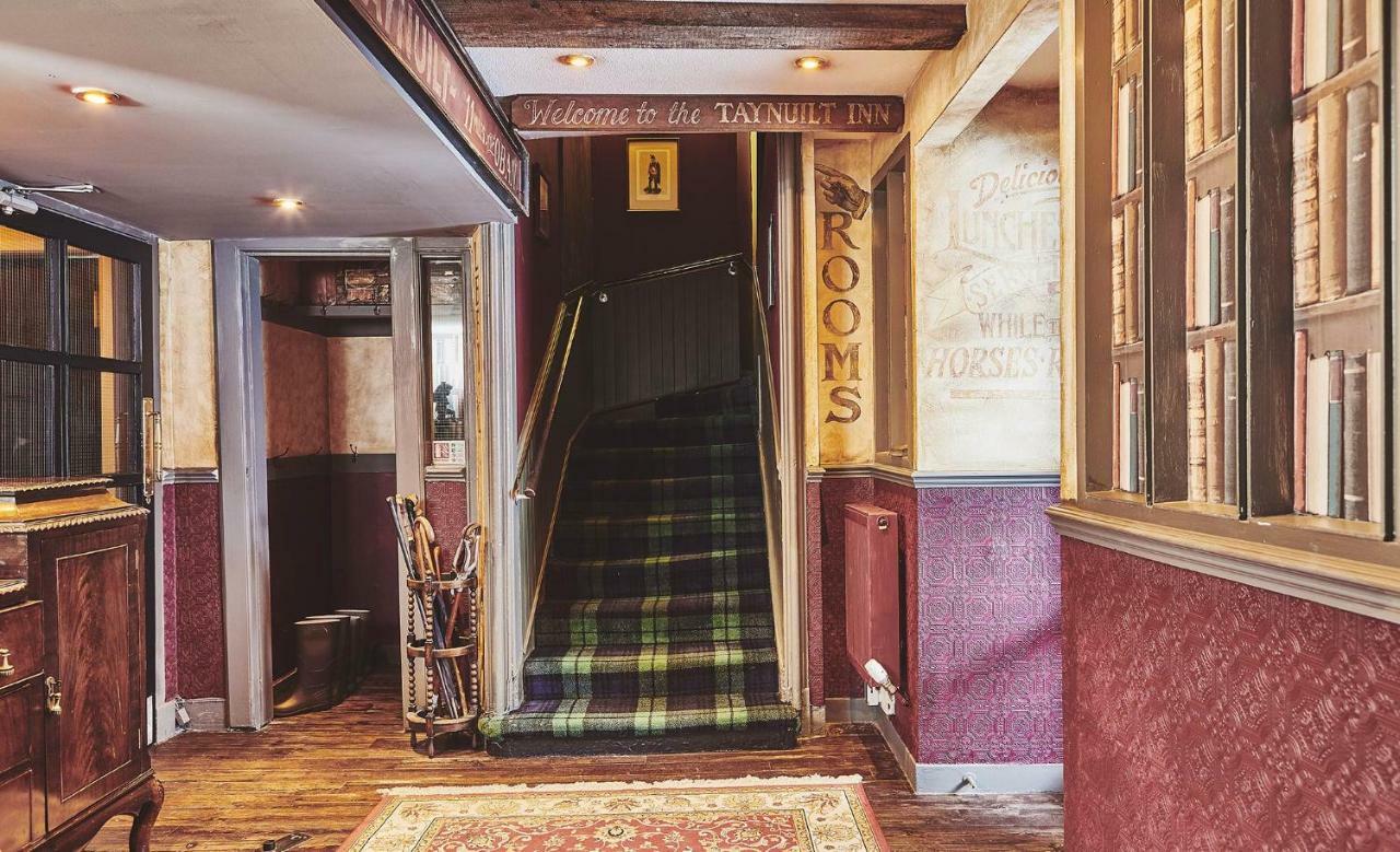 The Taynuilt Inn Экстерьер фото